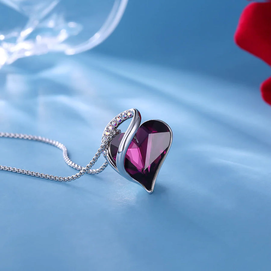 Elegant Heart Necklace – Exquisite Design, Ideal Valentine's Day Gift for Her  (Order Now and get it in 3-4 Days)